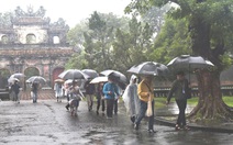 Thời tiết hôm nay 24-4: Mưa to tập trung ở Thanh Hóa đến Đà Nẵng, Nam Bộ nắng nóng diện rộng