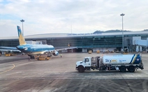 Vì sao Cục Hàng không tiếp tục đề xuất phụ thu nhiên liệu với giá vé máy bay?