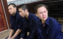 Cựu tiếp viên hàng không giao ma túy giùm vợ, nhận hơn 16 năm tù
