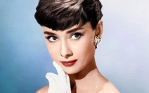 Audrey Hepburn: Ánh trang sức kim cương phía sau những giấc mơ Hollywood