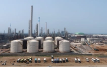 Nhà máy nhỏ của Trung Quốc mà mua hàng tỉ USD dầu Iran, Mỹ trừng phạt