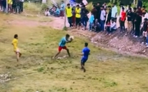 Pha câu giờ thô thiển nhất quả đất