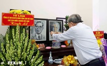 Tổng Bí thư, Chủ tịch nước dâng hương tưởng nhớ các lãnh đạo tiền bối