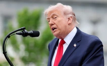 Ông Trump: Iran đang bên bờ vực sụp đổ, muốn Mỹ giúp mở lại eo biển Hormuz