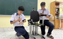 Học sinh chế tạo robot giám sát sức khỏe người cao tuổi