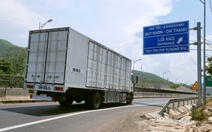 Ngày đầu thông xe cao tốc từ Quảng Ngãi tới hầm Cù Mông: Lượng xe chưa nhiều