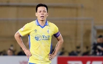 Vì sao Văn Quyết bị 'treo giò' sau trận thắng Ninh Bình?