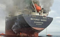 Tìm thấy hài cốt trên tàu hàng Thái Lan bị hư hại ở eo biển Hormuz