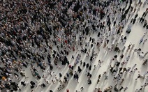 Nghiên cứu: Trái đất chỉ chịu được khoảng 2,5 tỉ người