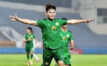 CLB Quy Nhơn United vượt mặt Bắc Ninh ở Giải hạng nhất