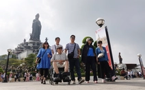 Đưa cha mẹ đi đó đi đây khi còn có thể