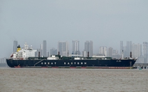 Giá khí đốt tự nhiên châu Âu lao dốc, đã có 2 tàu qua eo biển Hormuz