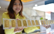 Giá vàng tăng mạnh sau tin Mỹ hoãn tấn công Iran trong 2 tuần