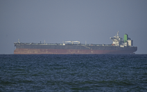 Tin tức thế giới 10-4: Ông Trump nói dầu sẽ sớm qua eo biển Hormuz; Nga ngừng bắn 32 giờ