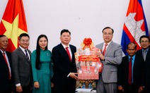 Lãnh đạo TP.HCM chúc Tết Chol Chnam Thmey, thúc đẩy hợp tác y tế với Campuchia