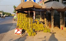 Giá sầu riêng rớt nhưng bạn đọc nói chưa bao giờ mua được giá rẻ