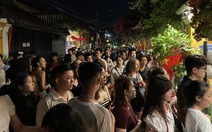 Đà Nẵng, Hội An đông khủng khiếp trong ngày và đêm đầu kỳ nghỉ 30-4
