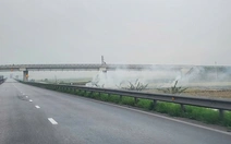 Hơn 100km dày đặc khói đốt đồng trên cao tốc Bắc - Nam