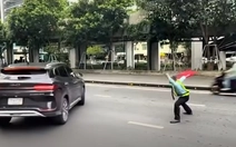 Bác bảo vệ làm việc bằng cái tâm