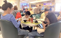 Không thể giao trẻ em cho mạng xã hội: Cần quy định rõ trách nhiệm của các nền tảng số