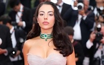 Vợ sắp cưới Ronaldo gây choáng với trang sức hơn 300 carat ở Cannes