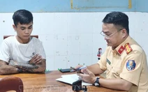 Lại đăng clip 'bốc đầu' xe, đua xe để câu like, nhóm thanh niên bị gọi lên ngay