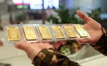 Giá vàng bạc dao động mạnh