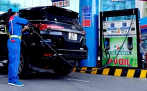 Thực hư chuyện phải ‘lắc xe’ trước khi dùng xăng E10?