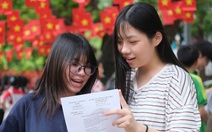 Đề thi văn lớp 10 Hà Nội hỏi về việc người trẻ 'mất kết nối', thí sinh thích thú