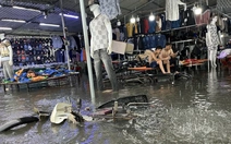 Mưa lớn, ngập nhiều nơi ở Nha Trang