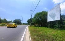 Dân khiếu nại dự án biệt thự ở Nha Trang bị thu hồi 2 năm, bảng quảng cáo vẫn 'sừng sững'