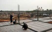 7 công trình xây trường nội trú biên giới Gia Lai thiếu 500 thợ, phải nhờ quân đội hỗ trợ
