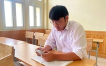 Nam sinh 7 lần thi tốt nghiệp THPT, 'dành cả thanh xuân' săn điểm 10 toán