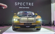 Người Việt ngày càng thích xe điện, chơi xe siêu sang cũng là Rolls-Royce Spectre