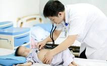 Day dứt vì người bệnh thiếu máu: Bác sĩ vừa điều trị, vừa bền bỉ hiến máu cứu người