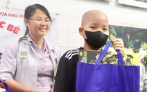Điều ước nhỏ của bệnh nhi ung thư: Con muốn làm bác sĩ, công an...