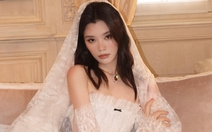 Hề Mộng Dao mặc váy cưới nhà mốt Việt, đeo ngọc trai gia truyền của mẹ chồng tỉ phú