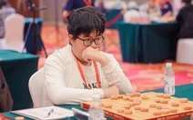 Cao thủ hạng 3 cờ tướng Trung Quốc bất lực trước kỳ thủ ngồi xe lăn