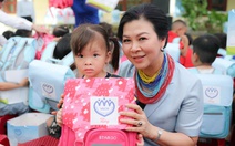 Khi mùa hè trẻ thơ mở ra từ sách, học bổng và yêu thương ở Trà My