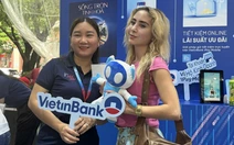 Khách Việt, khách ngoại quan tâm đến thanh toán xuyên biên giới tại Lễ hội Tài chính số 2026