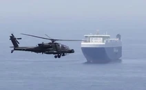 Trực thăng Apache của Mỹ rơi gần eo biển Hormuz, ông Trump lên tiếng