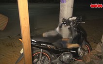 Hai thanh niên điều khiển xe máy tông vào cột điện tử vong