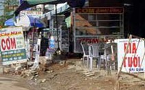 Thấy gì từ những quán ăn lề đường?