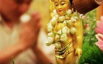 Lễ tắm Phật