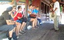 Du lịch Huế qua những con đường làng