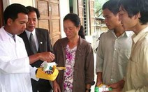 Trao 500 túi thuốc gia đình cho đồng bào miền núi Quảng Nam