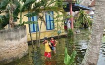 Thanh Hóa: xã san lấp mặt bằng, nhiều nhà dân ngập lụt