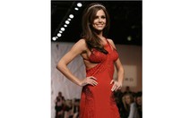 Ca sĩ Cheryl Cole ăn mặc thời trang nhất thập niên