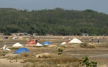 Quảng Ngãi: Diêm dân Sa Huỳnh đắng lòng vì giá muối