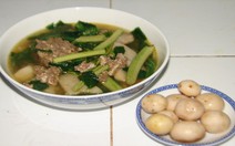 Ngọt ngào canh cua khoai sọ rau rút